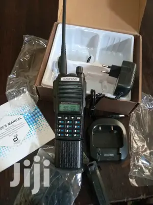 Waikie Taikie Radio. Uv 82 Plus