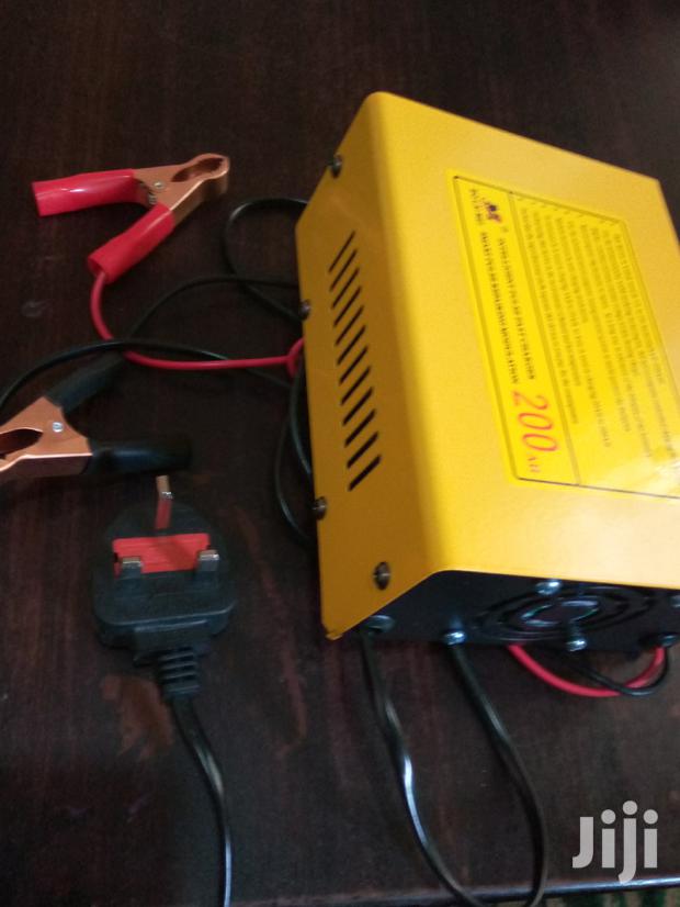 Battery Fast Charger - thumbnail 4