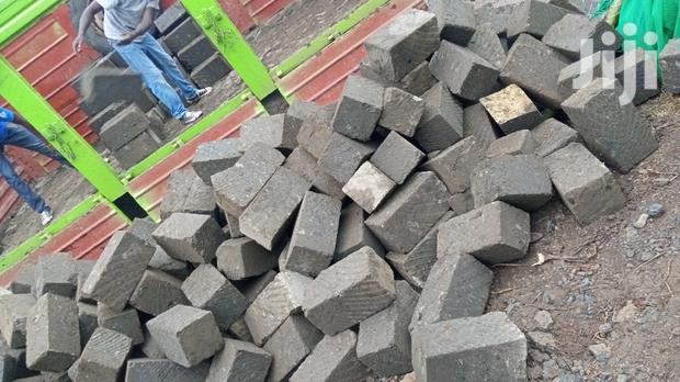 Machine Cut Stones(9*9 Grade-1)