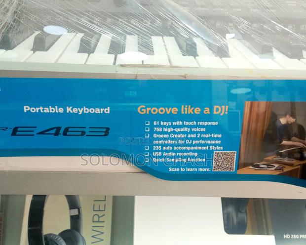 YAMAHA Psr E463 Keyboard - main view