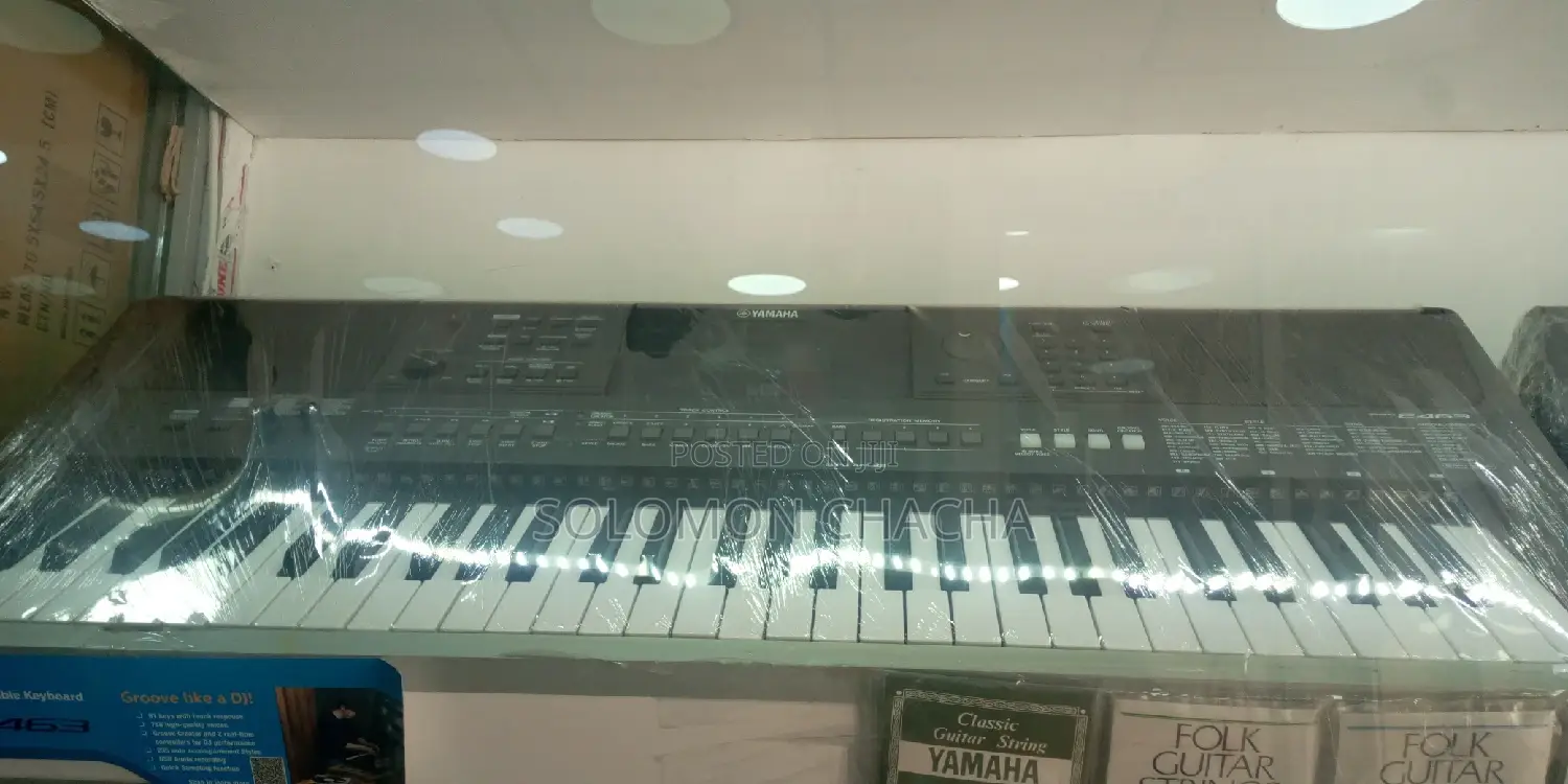 YAMAHA Psr E463 Keyboard
