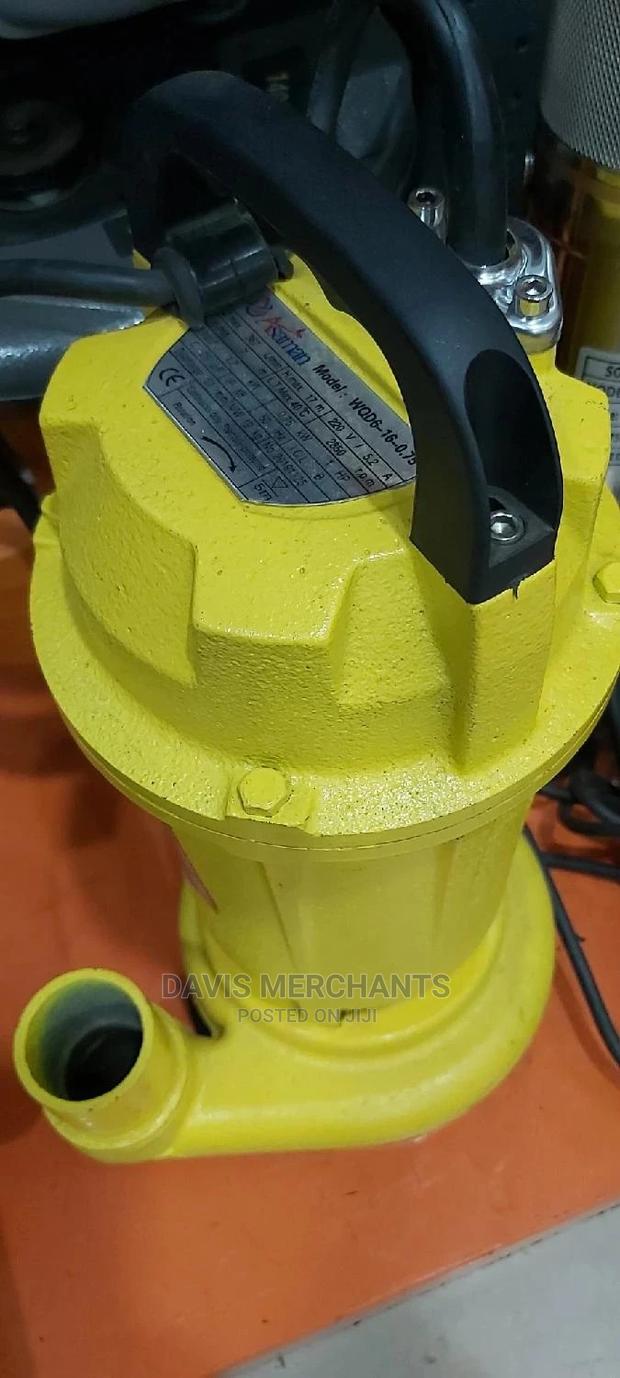 Sewage Pump 1 HP Submersible Pump With 5 Meter Head