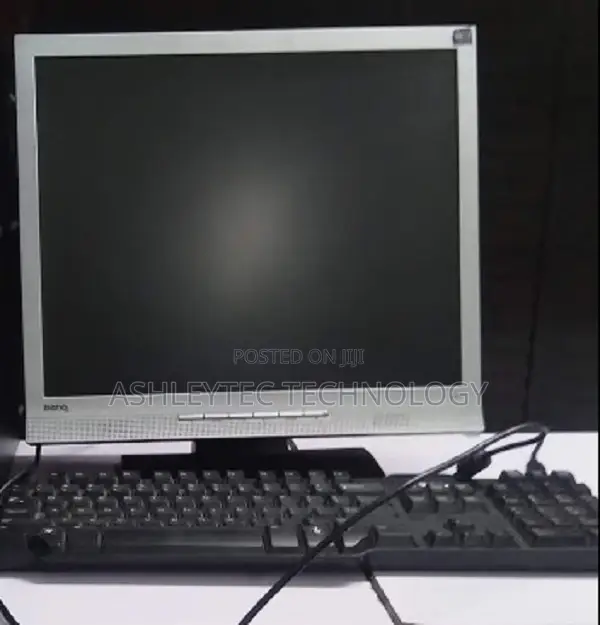 Desktop Computer Dell 4GB Intel Core i3 HDD 500GB
