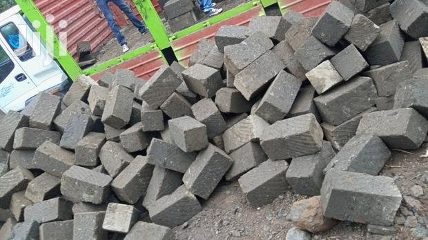 Grade 1,Quality Machine Cut Stones