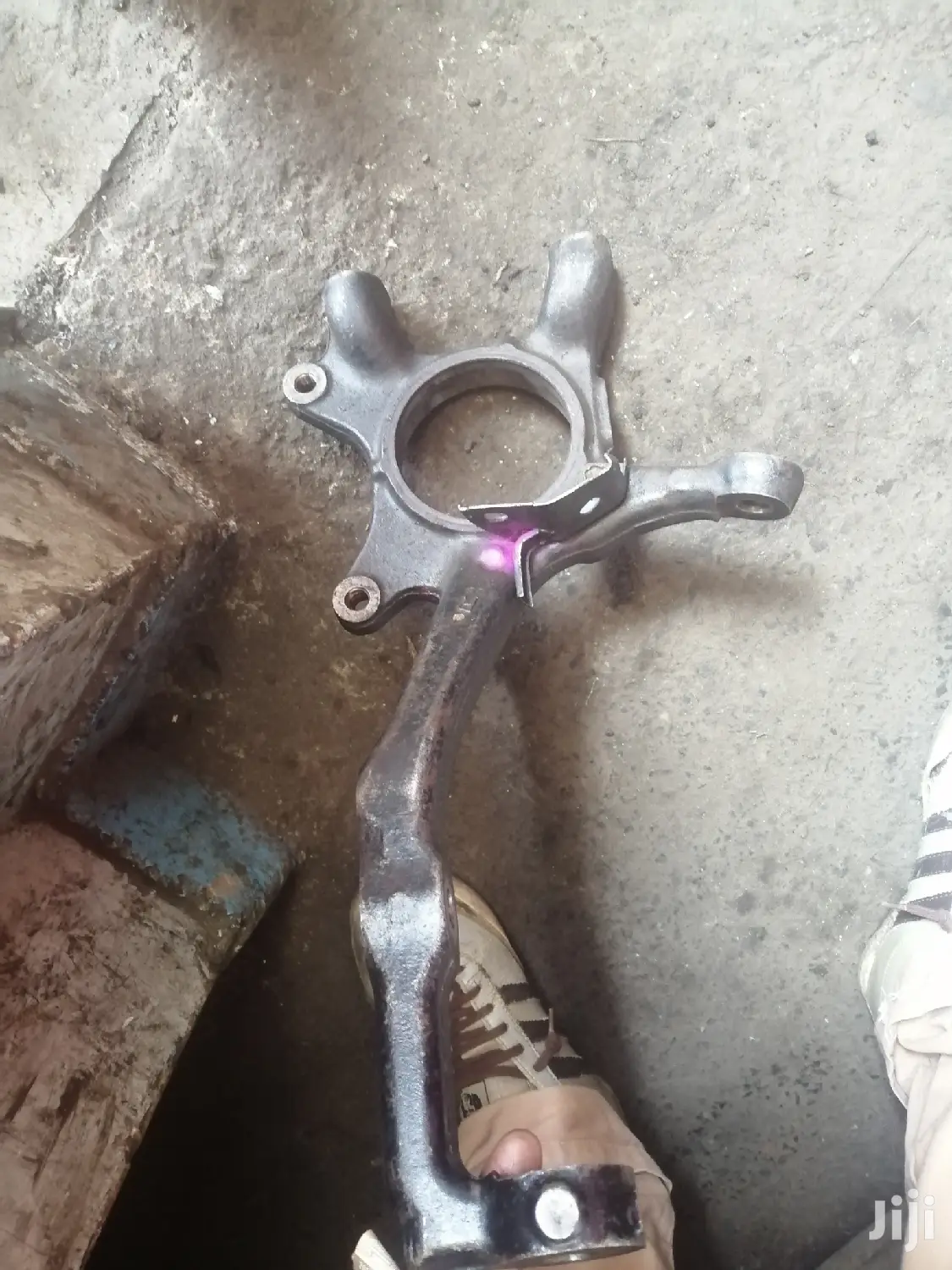 Steering Knuckle for Toyota Prado J95, J120, J150, V8.