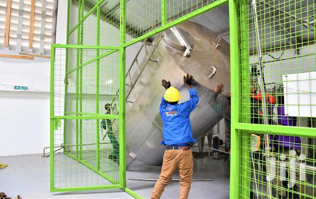 Stainless Steel Holding Tank - thumbnail 6