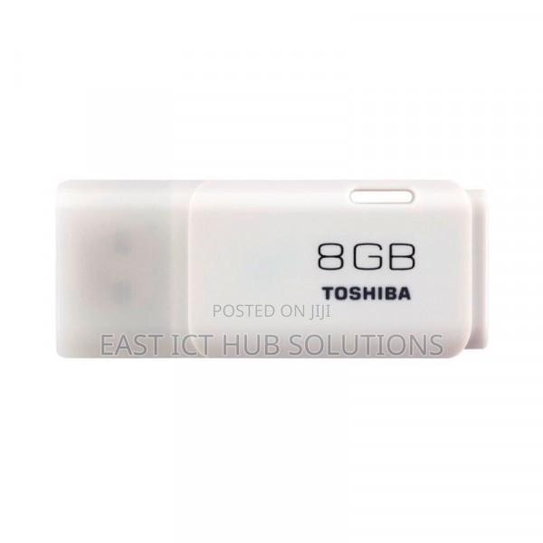 Flash Drive Toshiba 8GB - thumbnail 2