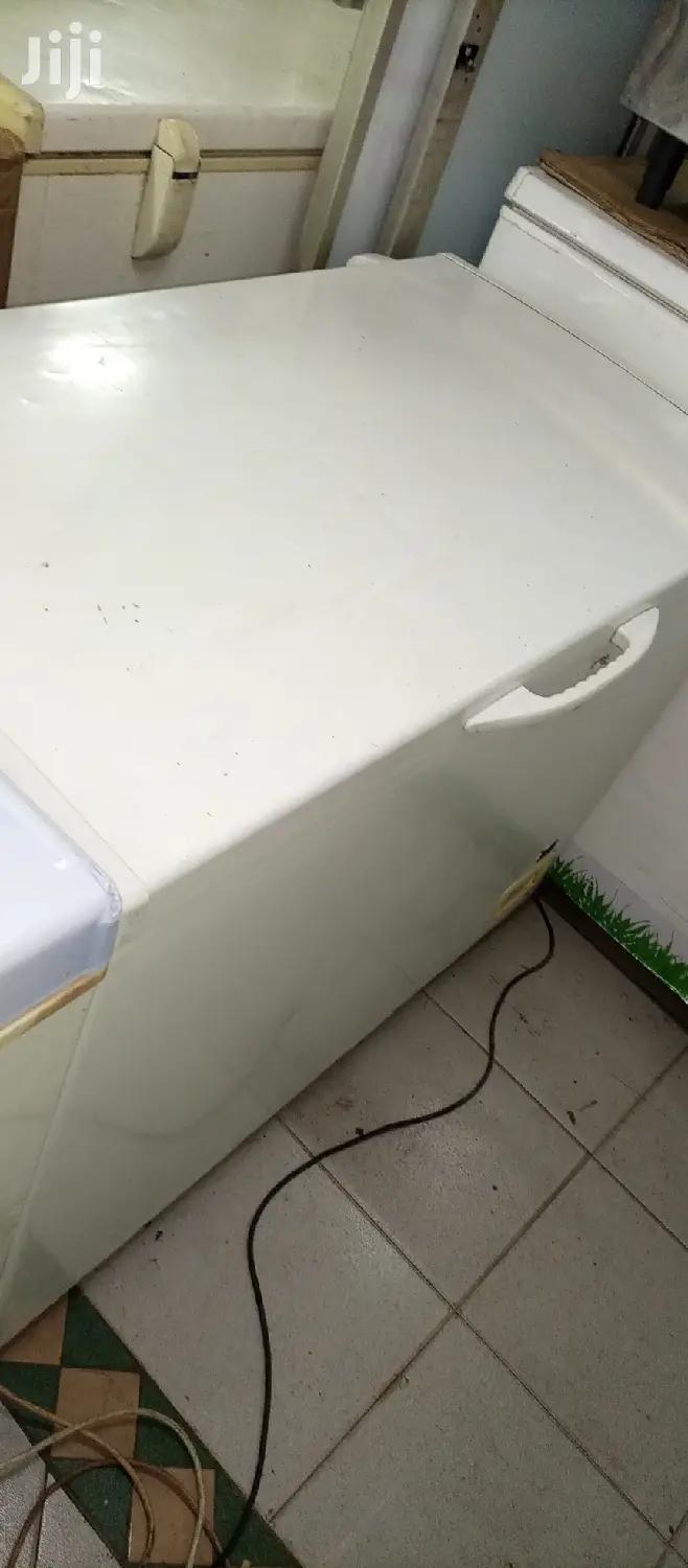 Deep Freezer Medium Size