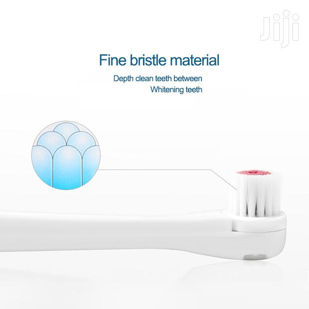 Electric Toothbrush - thumbnail 2