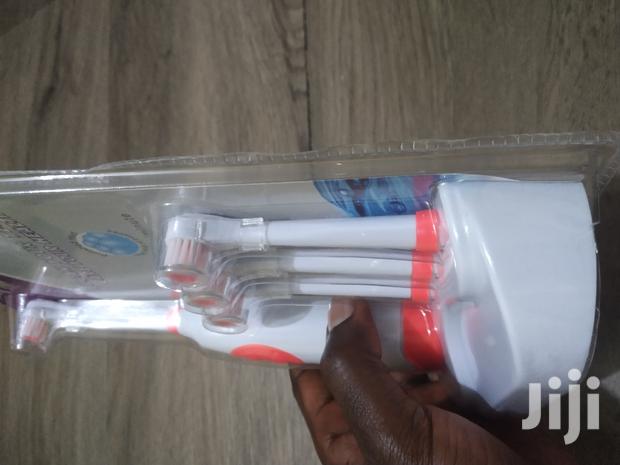 Electric Toothbrush - thumbnail 7