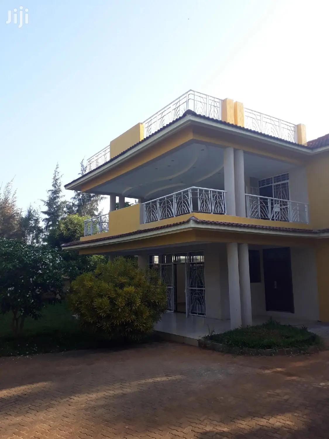 For Sale 4 Bedrooms Mansion Vipingo