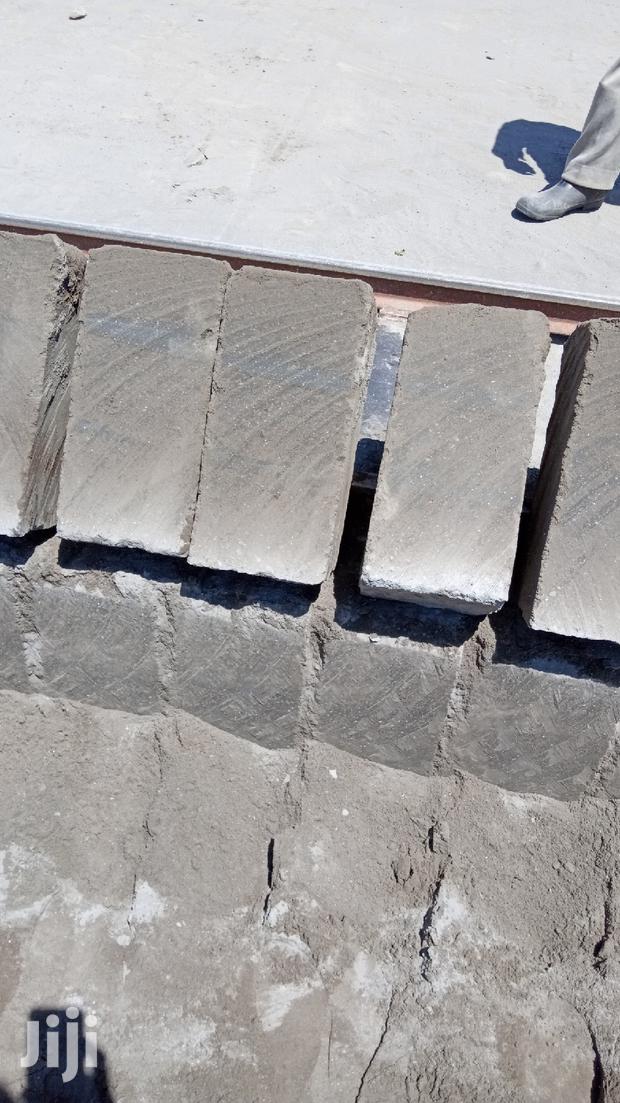 Quality Machine Cut Stones(Available In All Sizes) - main view