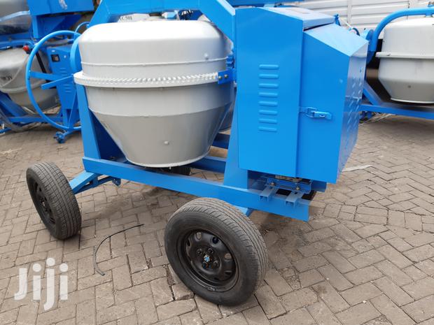 Concrete Mixer - main view