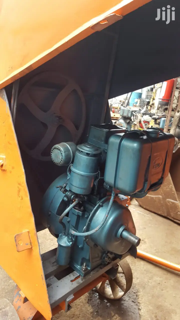 For Hire: Concrete Mixer + Concrete Vibrator