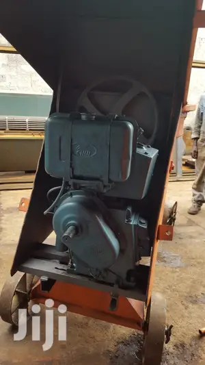 For Hire: Concrete Mixer + Concrete Vibrator