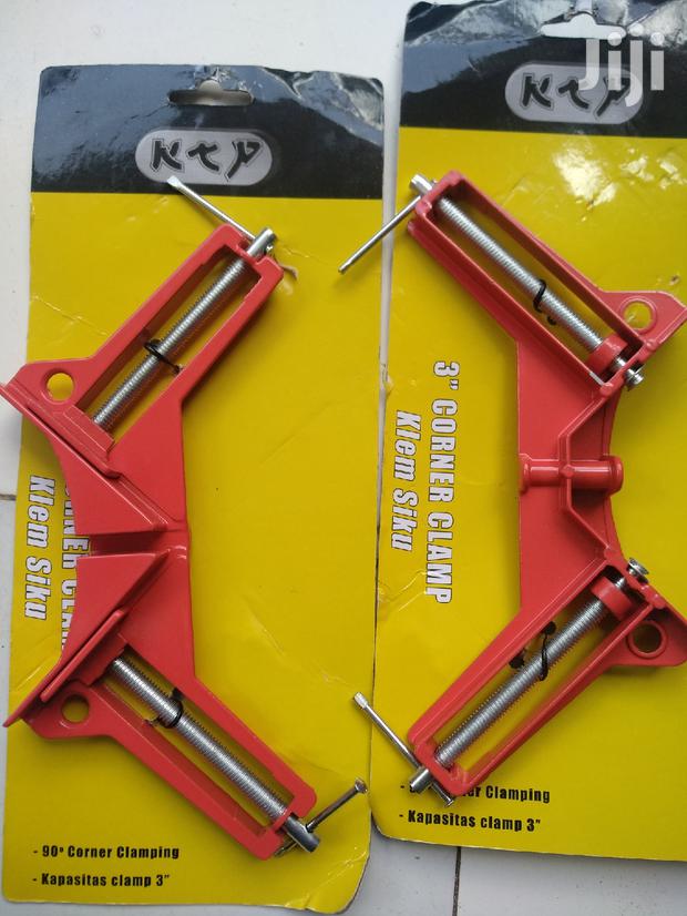 3" Woodworking 90° Angle Clamp - main view