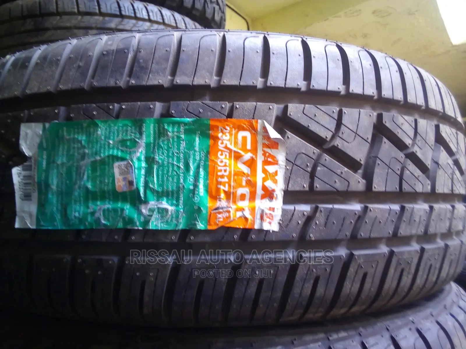 235/55 R 17 Maxxis AT Tyres