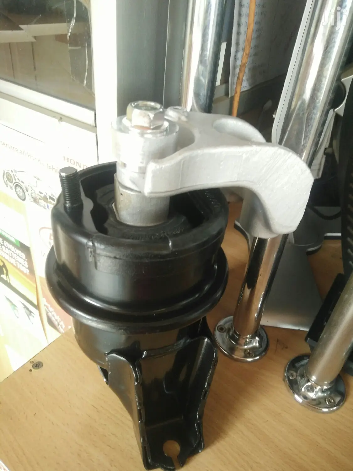Honda Civic Hybrid Right Engine Mount