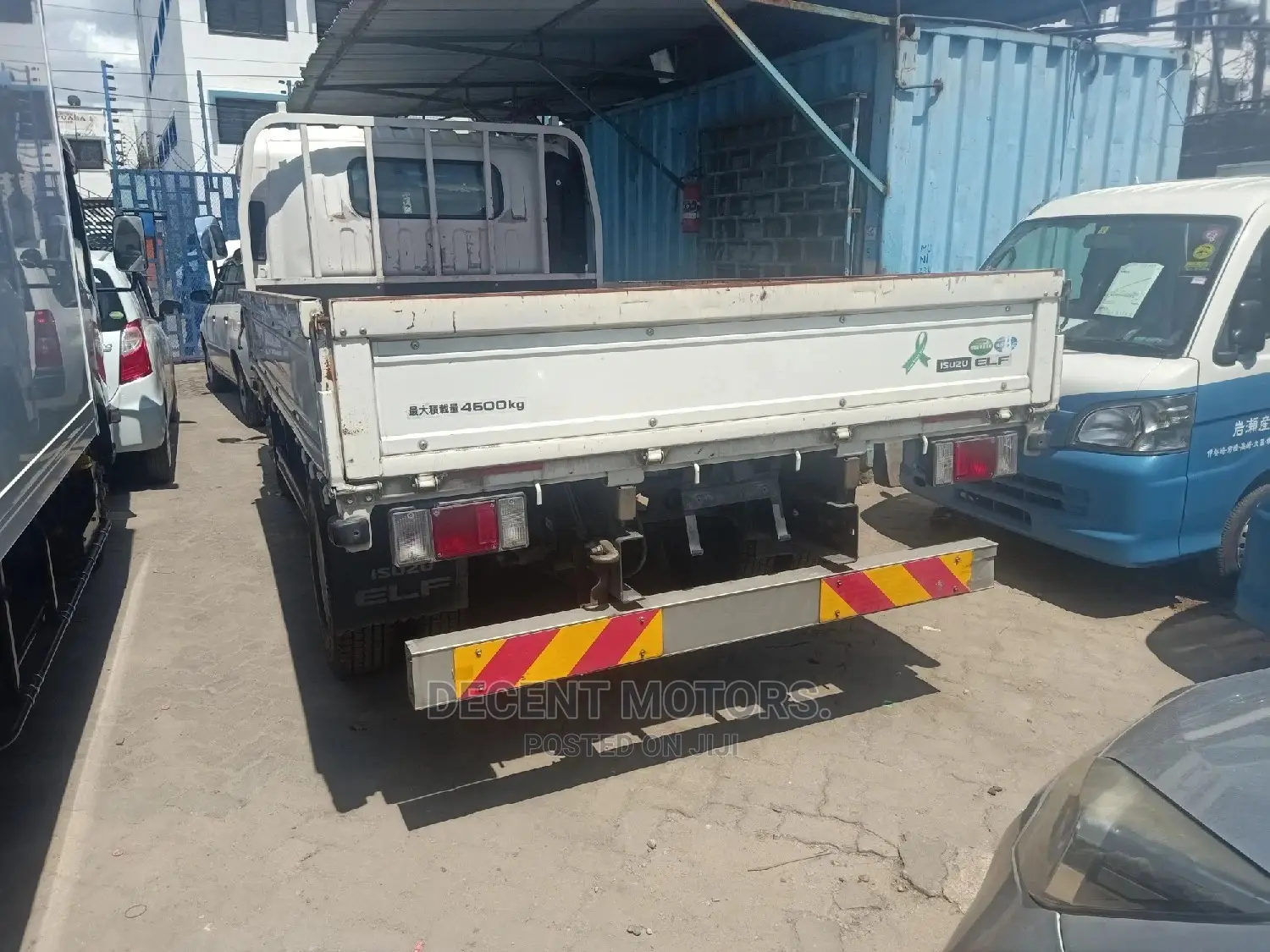 Isuzu Elf Truck 2014 White
