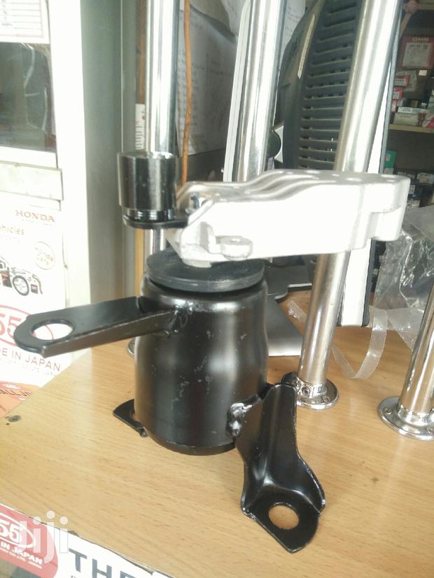 Mazda Demio Right Engine Mount - thumbnail 3