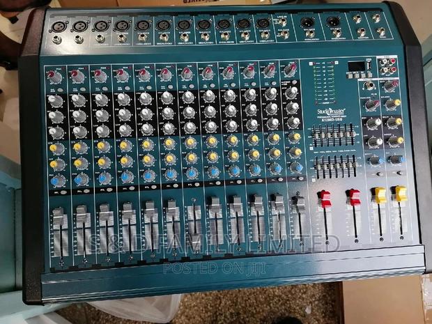 12 Channels Studio Master Powered Mixer - main view