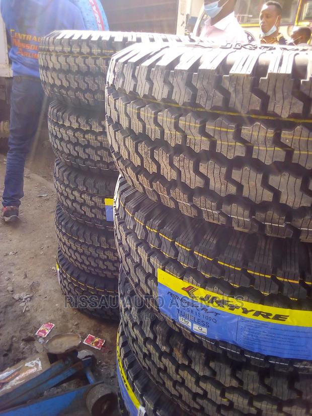 31 X 10.5 R 15 JK Tyre - main view