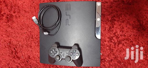 Chipped PLAYSTATION 3 - main view