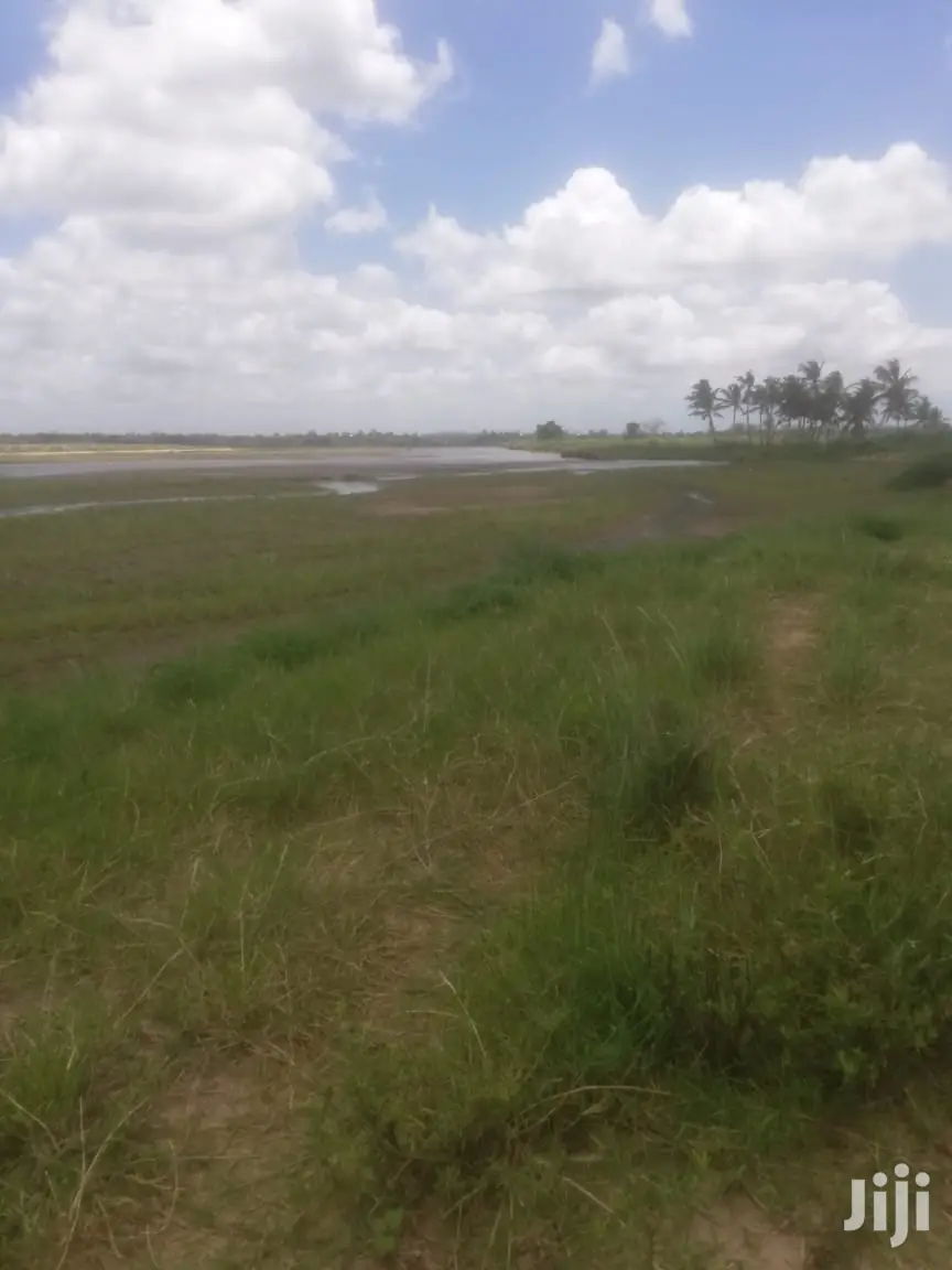 200 Acres Fronting River Malindi
