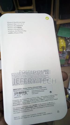 iPhone 8 PLUS Silicone Case - thumbnail 2