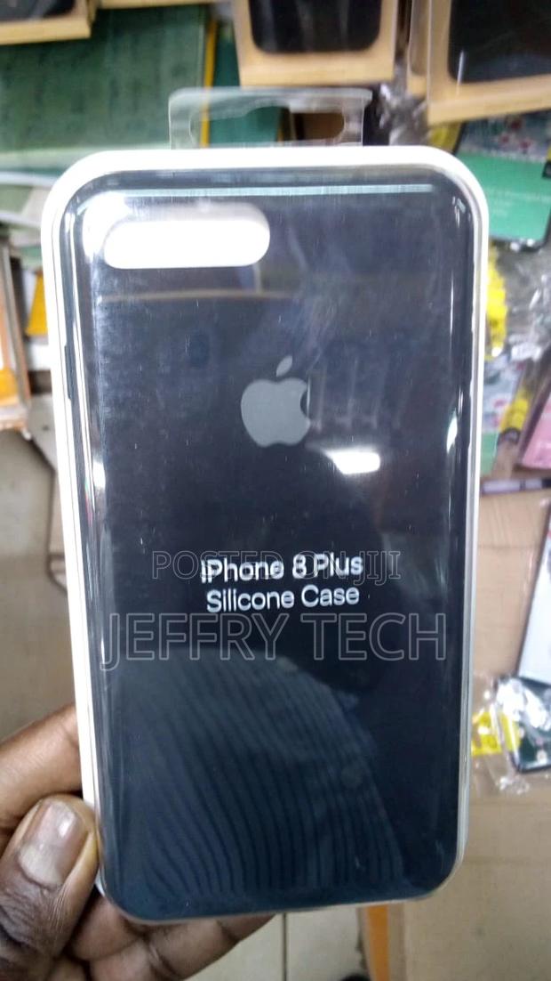 iPhone 8 PLUS Silicone Case - thumbnail 3