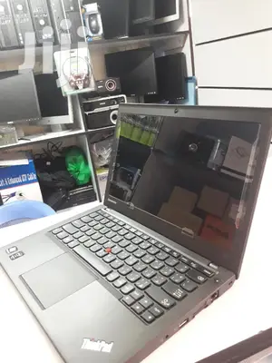 Laptop Lenovo ThinkPad X240 4GB Intel Core I5 HDD 500GB