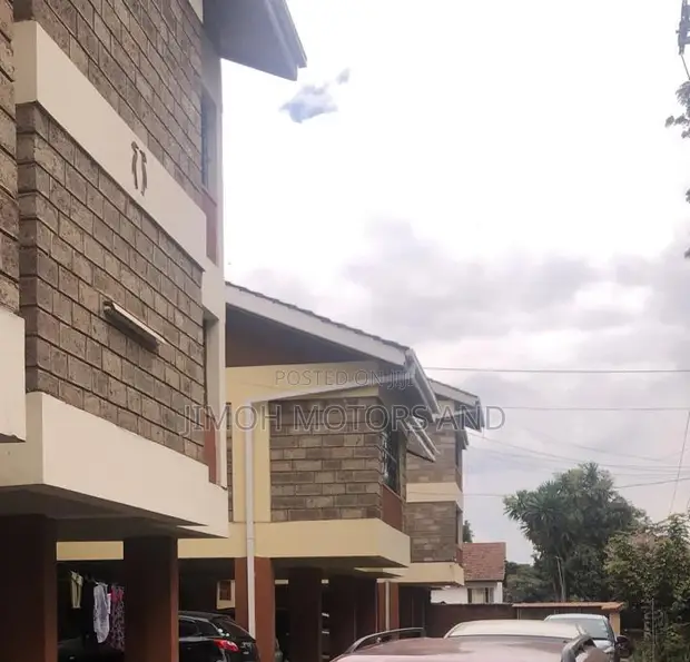 3 Bedroomed House In Parklnads
