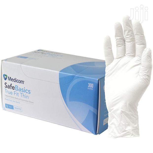 Non Powdered Examination Gloves