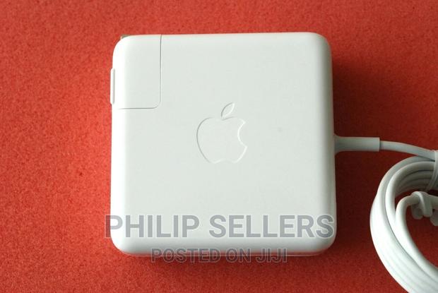 A1424 85W Power Adapter - thumbnail 2