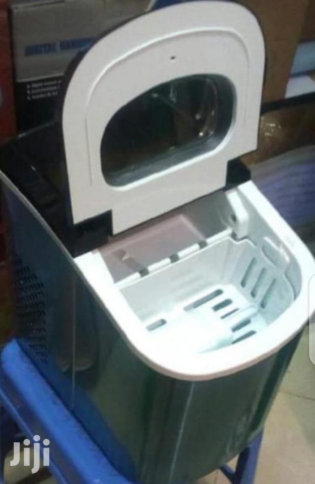 The Newest Ice Maker Machine