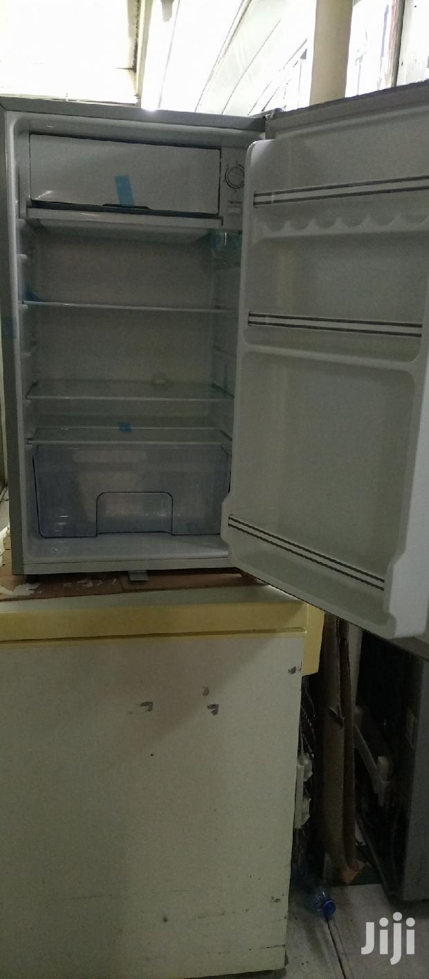 Mini Fridge - thumbnail 5