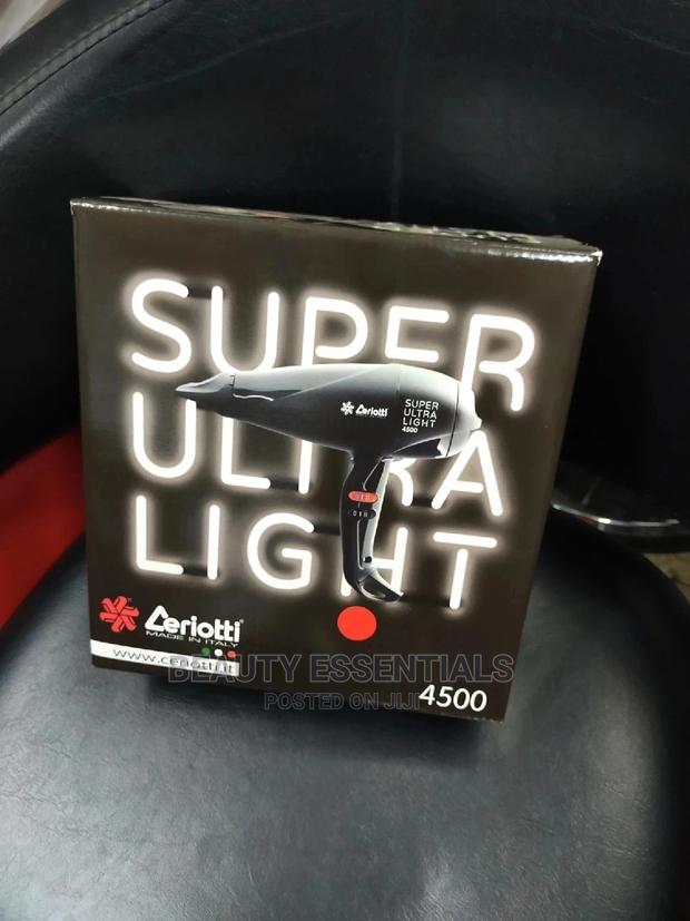 Super Utra Light Blowdryer - thumbnail 2