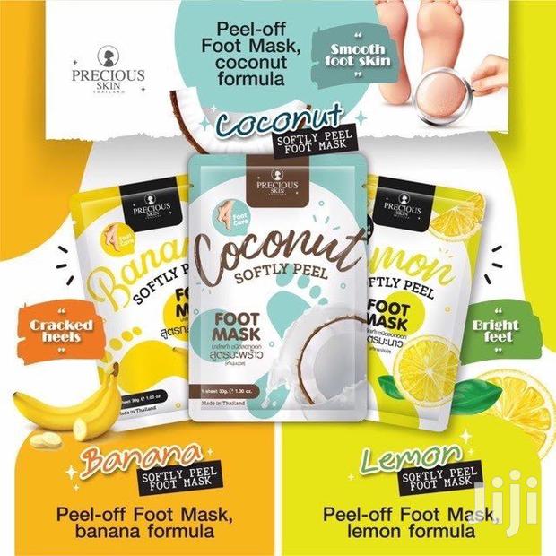 Softly Peel Foot Masks - thumbnail 3