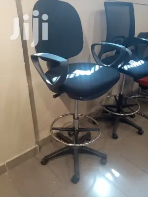 Cashier Chair