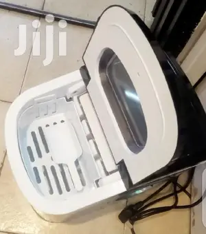 Super Ice Cube Maker Machine