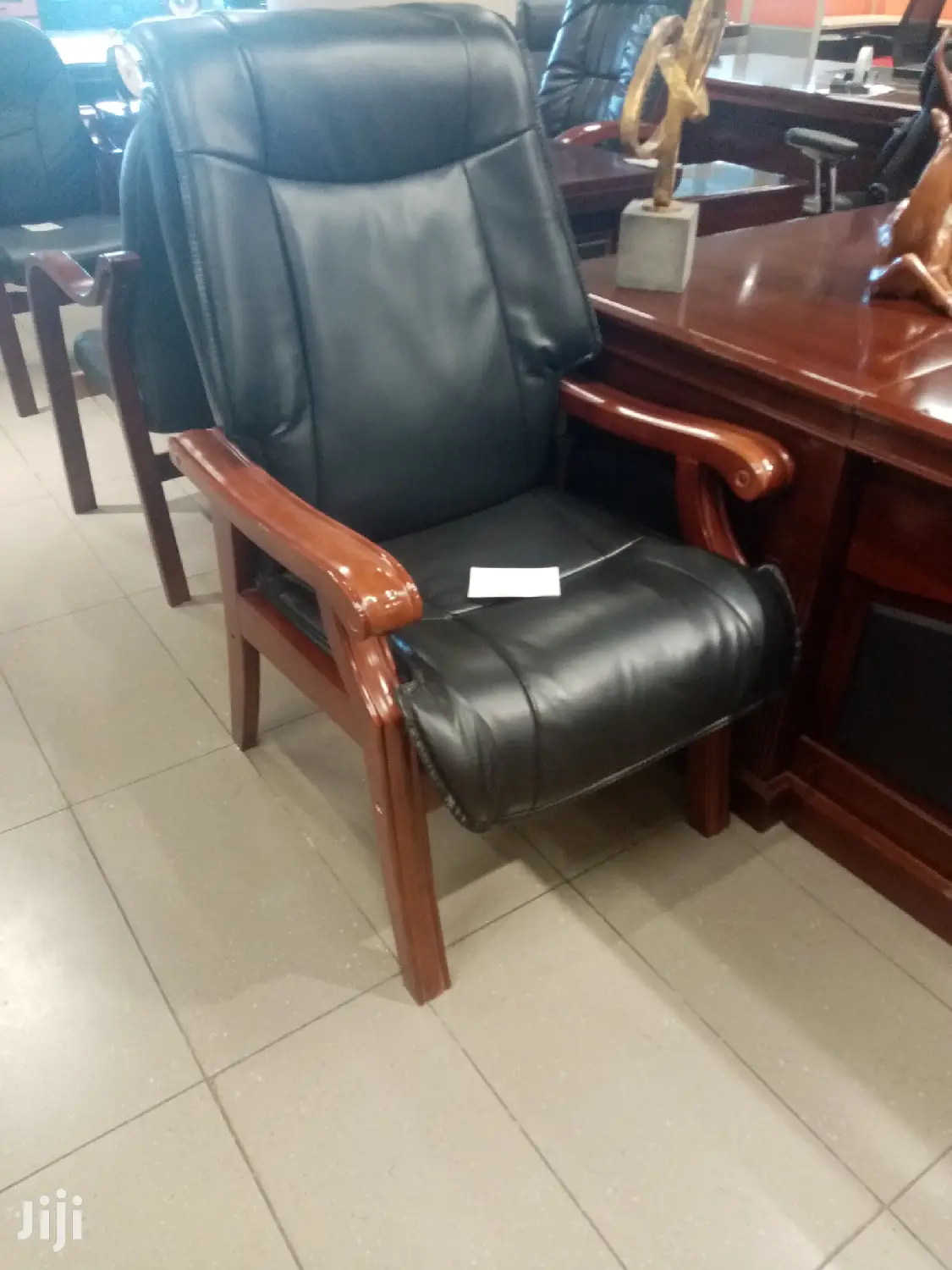 High End Waiting Seat