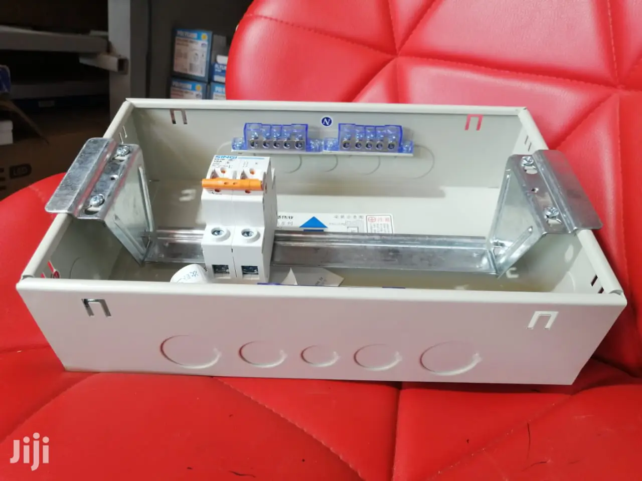 Consumer Unit 11way