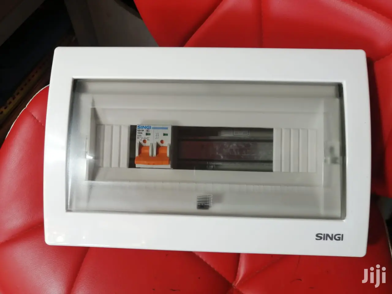 Consumer Unit 11way