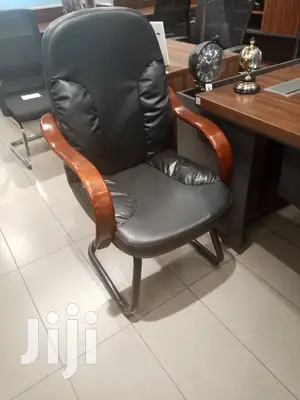 Comfy Visitors Seat