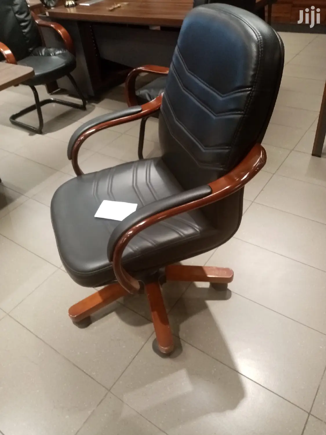 Executive Office Seat