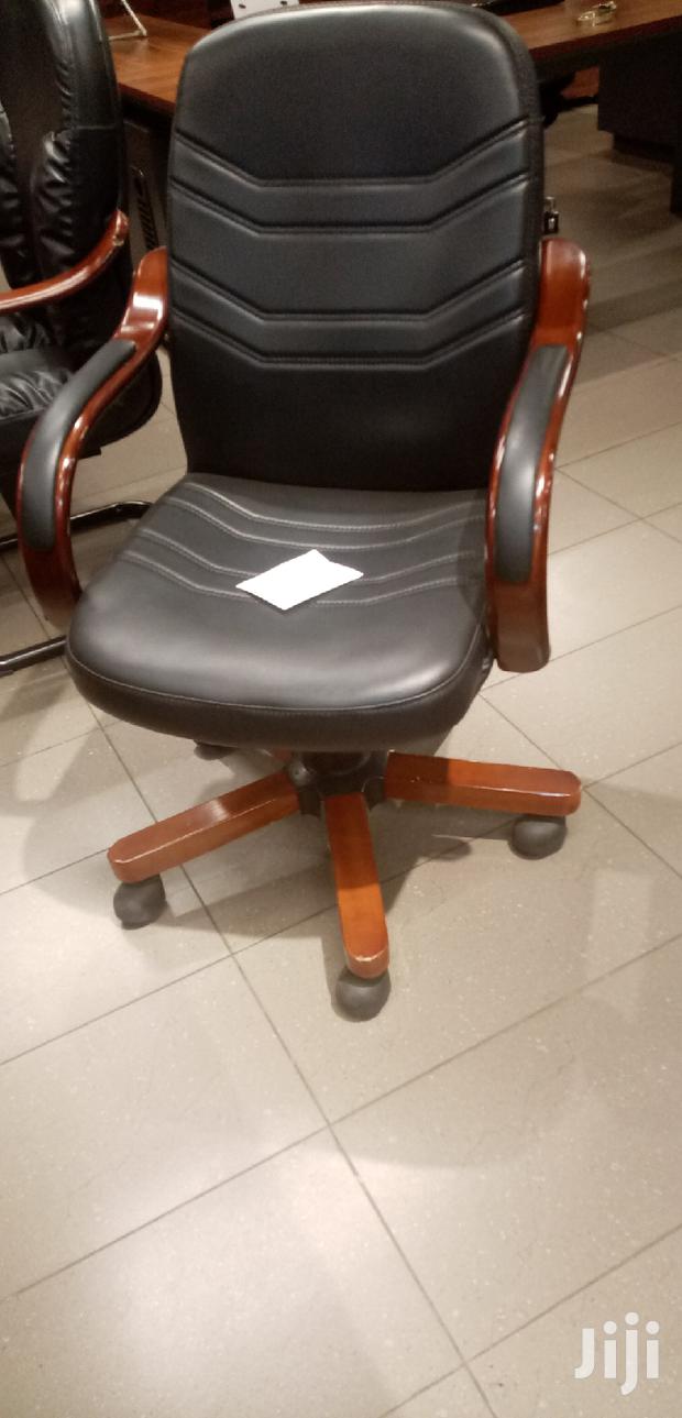 Modern Office Seat - main view