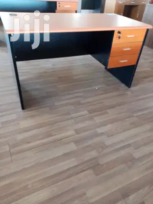 1.4m Office Desk