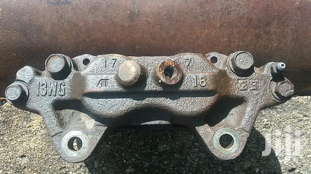 Toyota Hilux Surf Front and Rear Brake Caliper. - main view