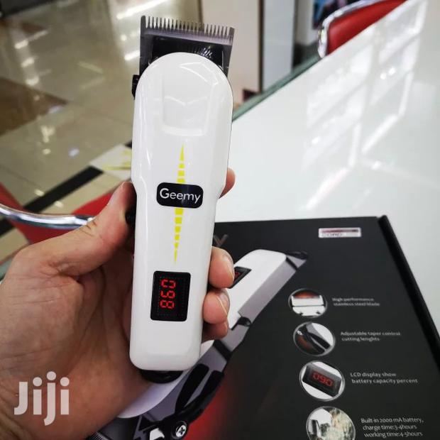 Rechargeable Wireless Kinyozi