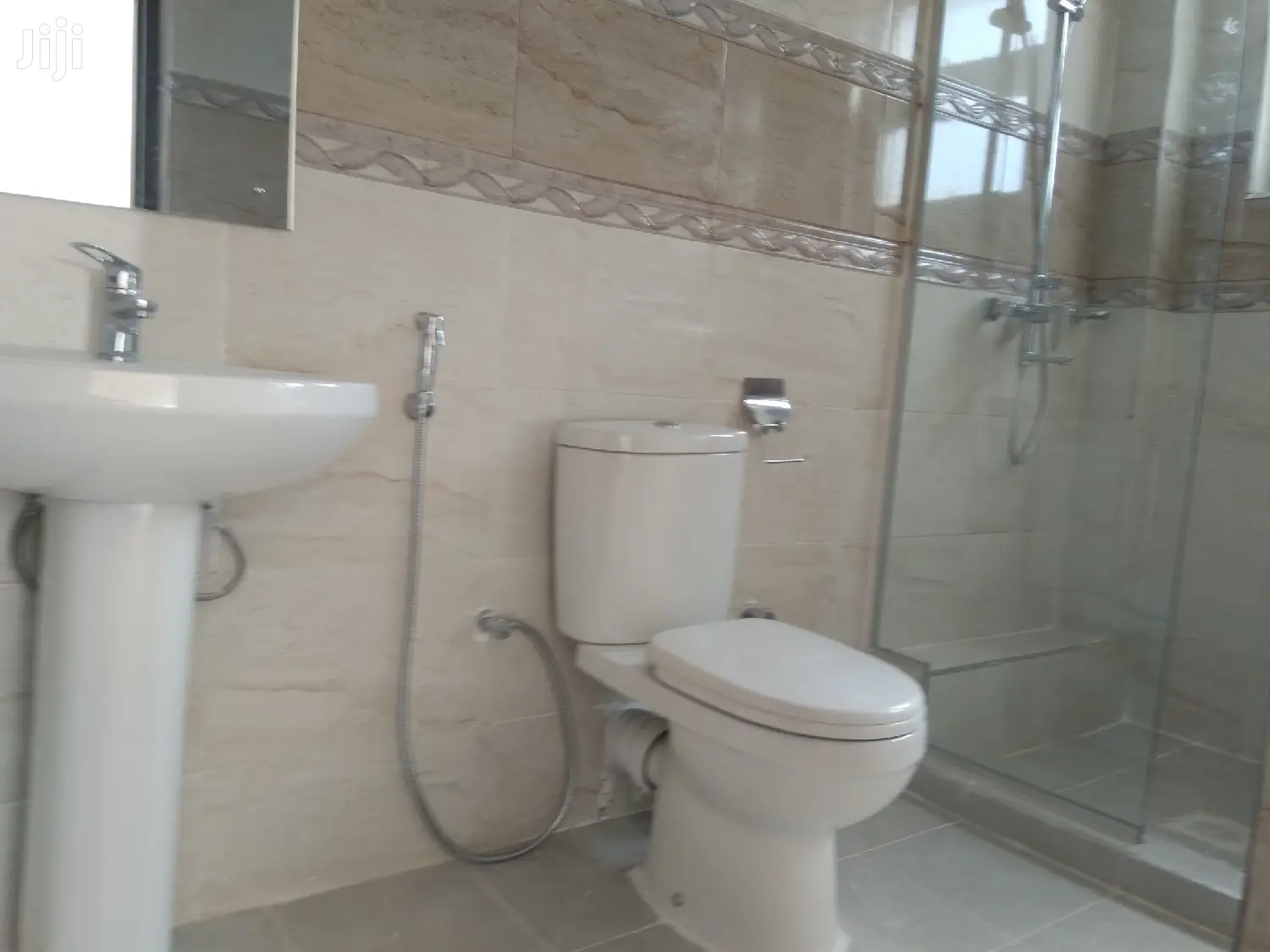 4bedroomed With Dsq Lavington Elomoro Rd